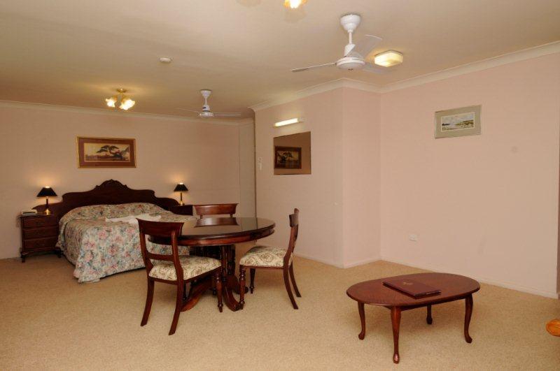 The Aston Motel Τάμγουορθ Εξωτερικό φωτογραφία